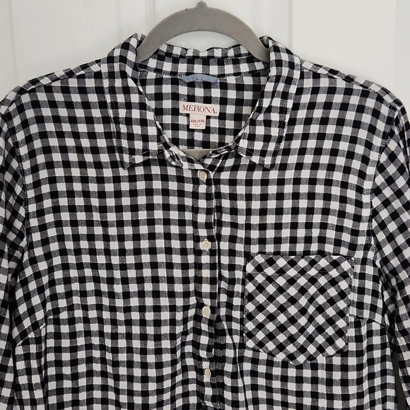 Merona Black & White Checkered Button-Down Top - Picture 3 of 13
